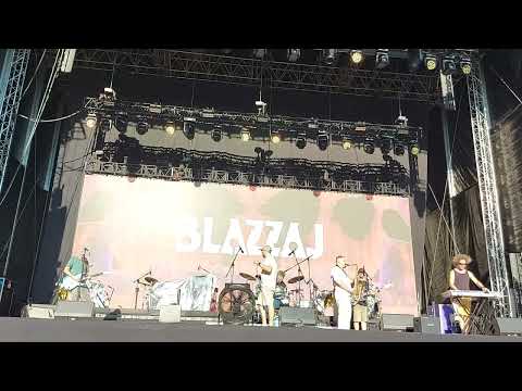 Blazzaj  - Spre Stele LIVE