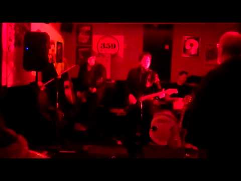 Stereophonish - Looks Like Chaplin - Live at The Mountain Ash Inn 01.12.13