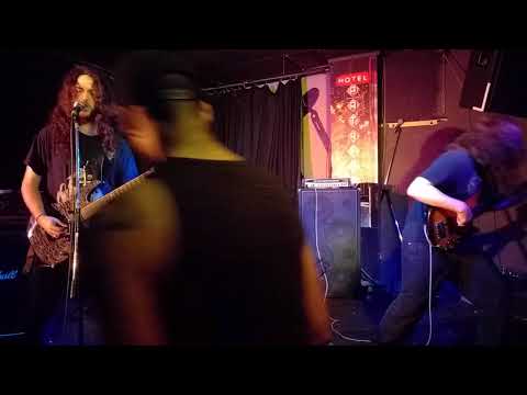 SVNEATR - The Whisper live