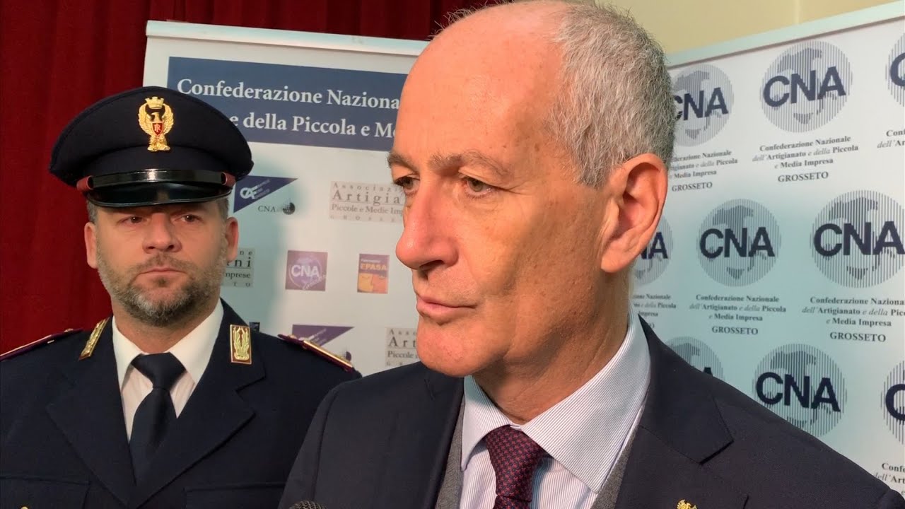 Sicurezza per gli anziani, il capo della Polizia a Grosseto: «Truffe in aumento, dobbiamo fare rete»