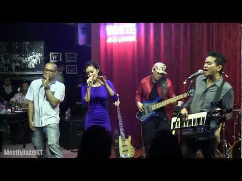 LLW ft. Eva Celia - Loose Loud Whiz @ Mostly Jazz 28/03/13 [HD]