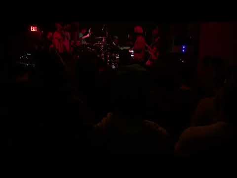 Mononeon at the Prophet Bar