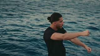 Video zu 'Fefe' ansehen Video zu 'Fefe' ansehen