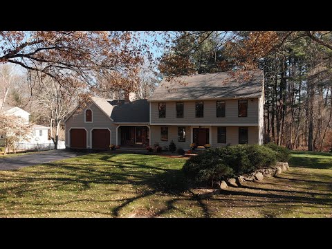 14 Revolutionary Ridge Road, Bedford MA - Timeless Style & Sophistication