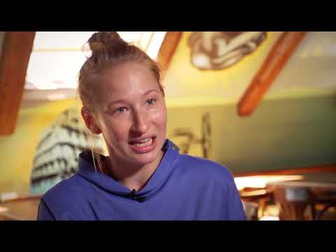 Arany-belépő Tenki Rékával