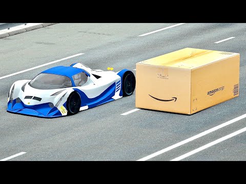Devel Sixteen vs Amazon Delivery Box - Drag Race 20 KM