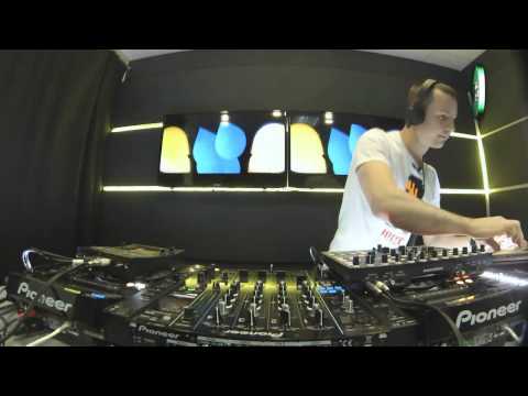 Live @ Radio Intense 19.11.2013 - Konstantin Yoodza (Catapult Live Show 018)