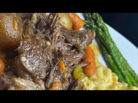 HOW TO MAKE POT ROAST IN AN INSTANT POT