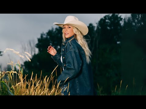 Sara Berki - Looks Like (Official Lyric Video)