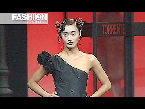 TORRENTE Fall 2004 2005 Paris - Fashion Channel