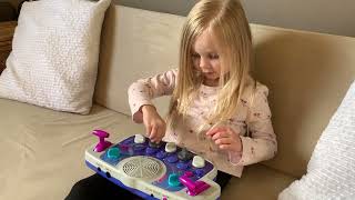 Video thumbnail for Introducing the Blipblox SK2 synthesizer by Blipblox Sound Lab