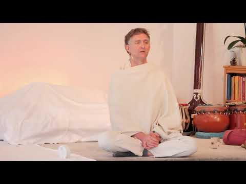 Yogastunde "Shiva der Gütige" mit Rama - Yoga Vidya Live  01.03.2022, 09:15 Uhr