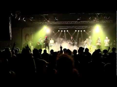 LION D + RAS TEWELDE and The LIVITY BAND live @ Reaggae radio station carnival - Leoncavallo