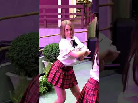 [Fancam Aum CmCafe] รักหนึ่งคำ - DAIFUKU @ งานตามรอยอิคคิวซัง Seacon Square