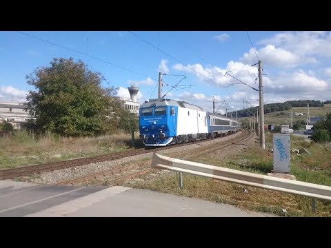 GM 64-1357-4 with IR 1833 [Iasi - Timisoara Nord] leaves Cluj-Napoca. Super mecanic/Nice Engineer :)