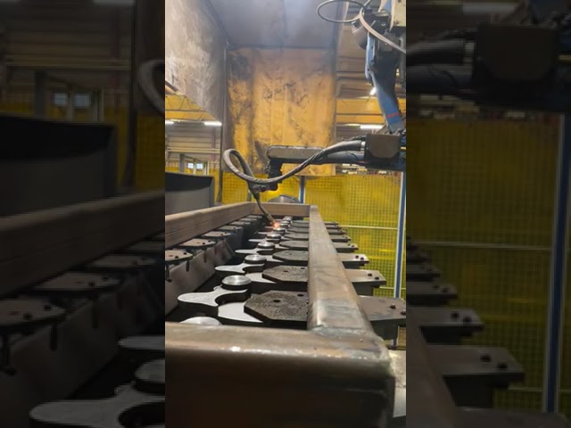 Welding robot with welding positioner - PS Auction - We value the ...