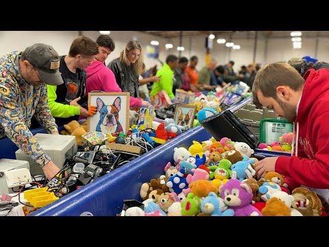 This $5 DOG ART Was Hiding in the Goodwill Bins! (HUGE Score)