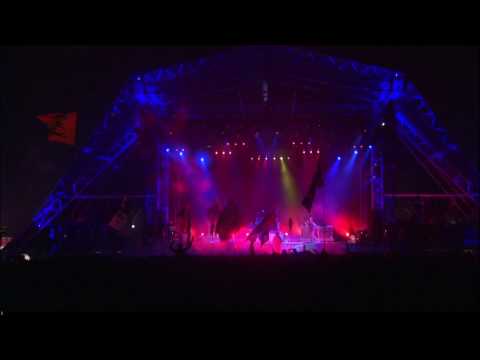 Muse - Time Is Running Out / Plug In Baby (Live @ Glastonbury 2004) [HD] (Muse - Time Is Running Out / Plug In Baby (Live @ Glastonbury 2004) [HD])