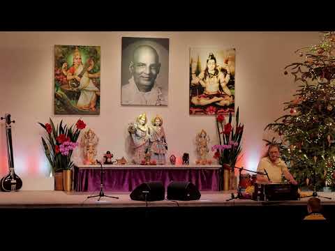 Satsang - Kirtan, Mantra und Arati mit Ananda Devi - Yoga Vidya Live, 08.01.2023, 07:00 Uhr
