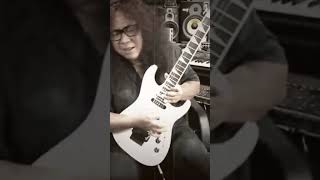 Download lagu Part Guitar Solo mp3