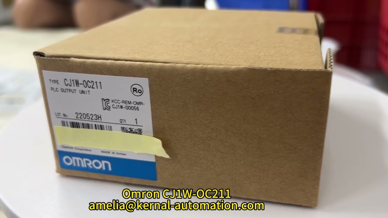 Omron CJ1W-OC211