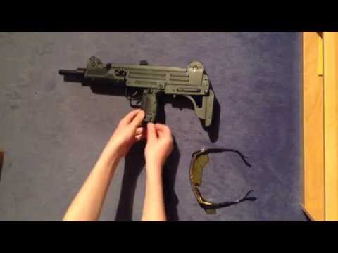 Uzi Softair Review (German)