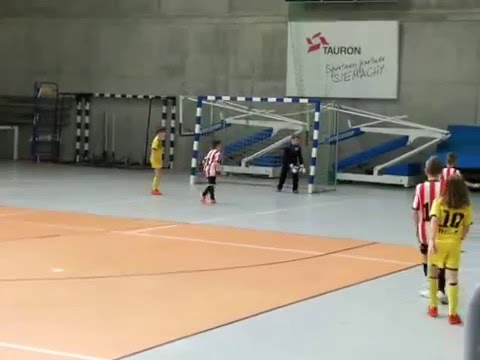 AM CRACOVIA I Kraków 2007 0:2 Orbita Bukowno 2007 (cz.I) (13-02-2016)