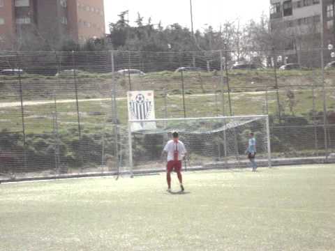 Minuto 25 - Ocasión de Pedri para el Complutense Alcalá