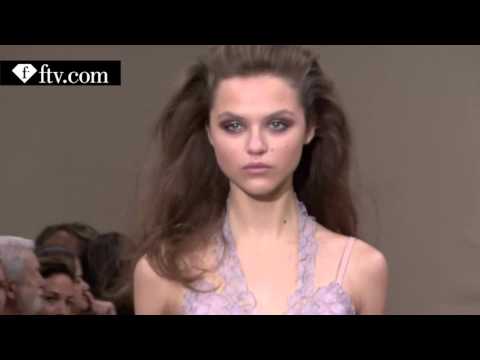 LONDON FW S/S 11 JULIEN MACDONALD SHOW