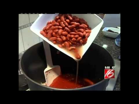 Chef Becky's Low-fat Four Bean Turkey Chili with Chocolate