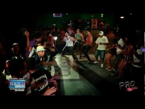 RENY E A GALERA - A FESTA DOS MCS - CLIPE OFICIAL 2012