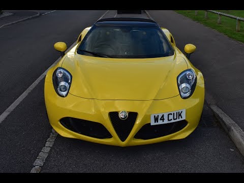 Alfa Romeo 4C Spider Review