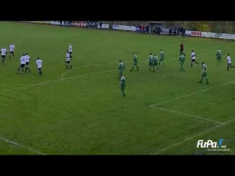 Noah Kümmeth vom SG Hausen/Nordheim/Oberfladungen schießt eine Rakete bei diesem Freistoß ?! 🚀👀