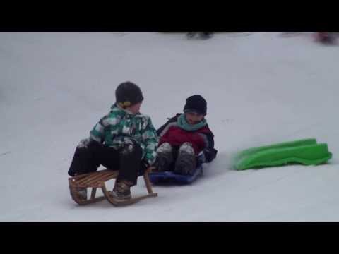 Sanki w Parku Miejskim -  Podkowa Leśna 2014