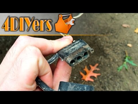 Tech Tip: Cleaning a Corroded Trailer Light Connector