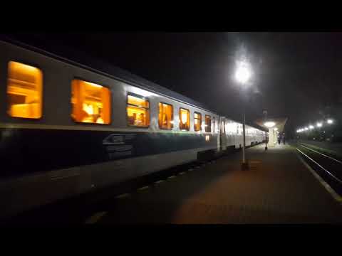 RE 6004 suplimentat cu vagoane din Galați și Iași