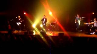 C'est un pays que je ne connait pas live Patrick Fiori