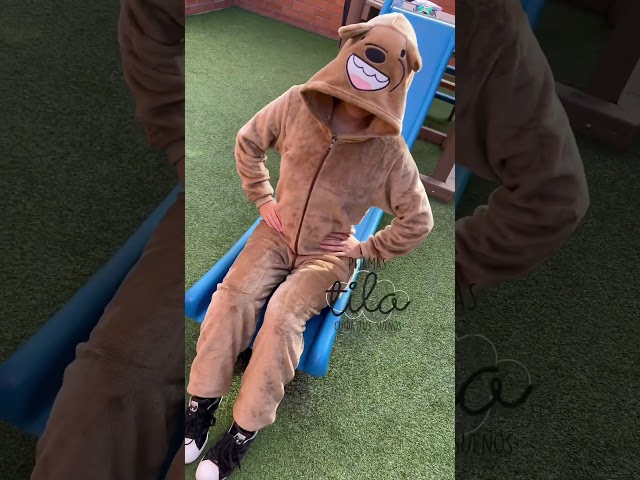 Vídeo relacionado con amscan Disfraz Adulto Pijama de Oso Talla Estándar