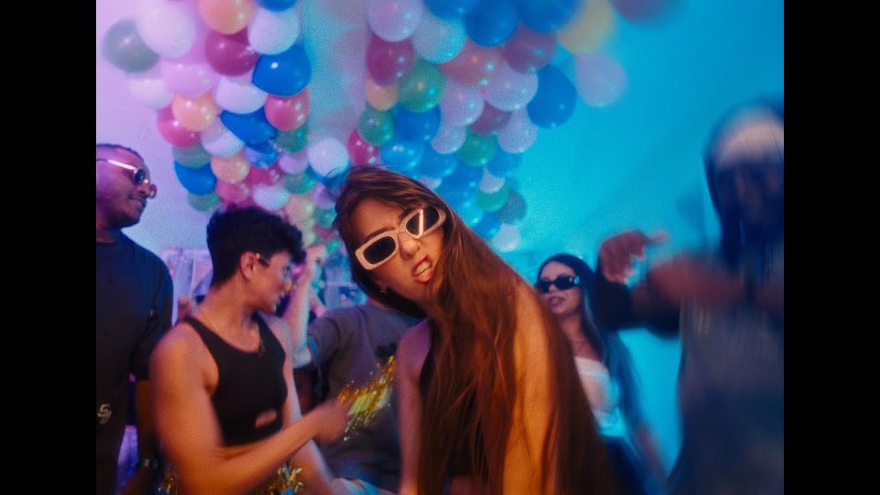 Barel & Sela (Glasses - Music Video)