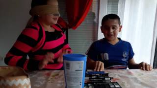 Download the video "Rihanna Roger haag"