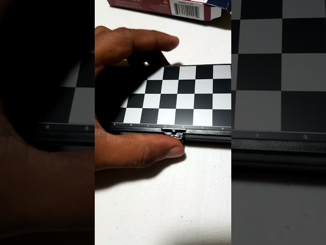 Vídeo relacionado con Antochia Crafts Juego de ajedrez de 14 pulgadas, tablero de ajedrez de madera cromada y figuras de ajedrez de metal