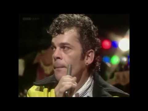 Ian Dury And The Blockheads ‎– Hit Me With Your Rhythm Stick (TOTP 1979)