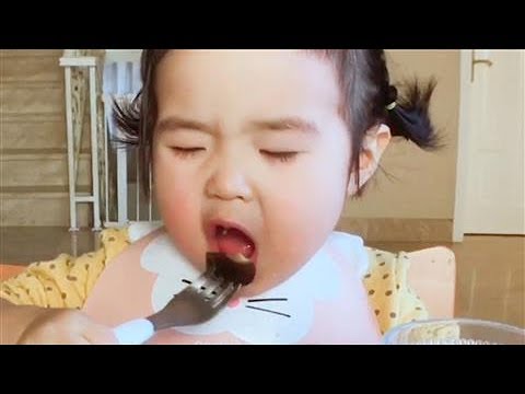 download lagu mp3 mp4 Cute Chinese Baby, download lagu Cute Chinese Baby gratis, unduh video klip Cute Chinese Baby