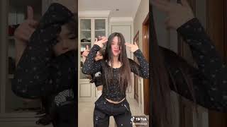 Download lagu FUJI DAN VILMEI COLLAB JOGET TIKTOK TERBARU mp3