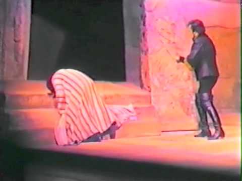 James McCracken at age 60 in Otello, Berlin Opera 1987