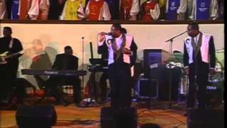 The Williams Brothers - I Won&#39;t Let Go Of My Faith - (Live Version)