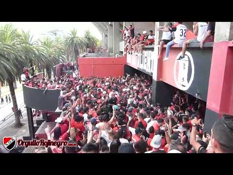 "Previa de la hinchada. Newell's 4 - 0 Atlético Tucumán. OrgulloRojinegro.com.ar" Barra: La Hinchada Más Popular • Club: Newell's Old Boys