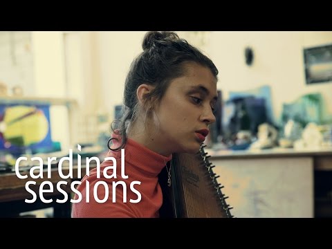 À Peu Prés - Pomme