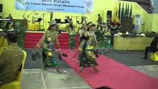 FIB - Tari Enggang @GOR 27 September.flv