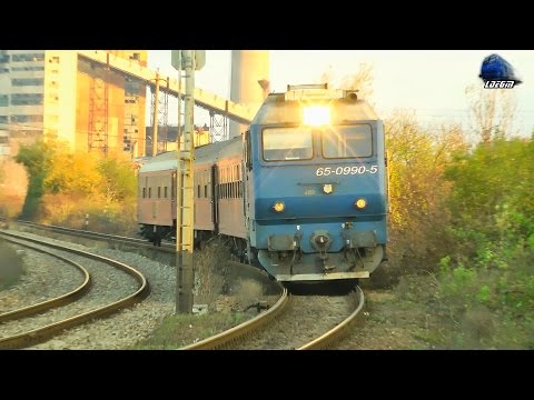 GM 65-0990-5 cu o Garnitura Goala/with a Empty Passenger Train in Oradea Est Triaj - 26 October 2016